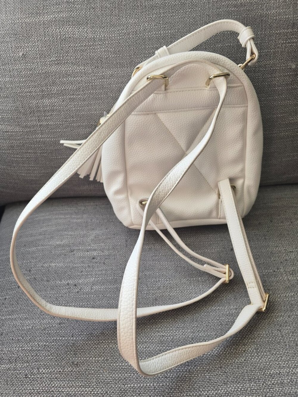 Guess White and Gold Purse Backpack - Picture 2 of 5
